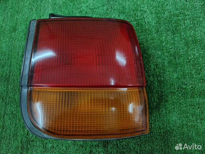 Фонарь задний левый Mitsubishi Space Runner