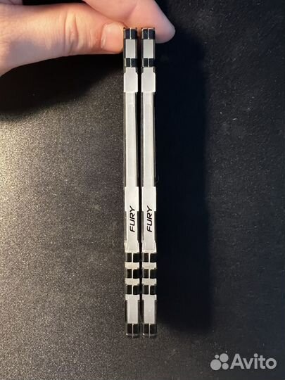 Оперативная память ddr4 Kingston fury RGB 2/8gb