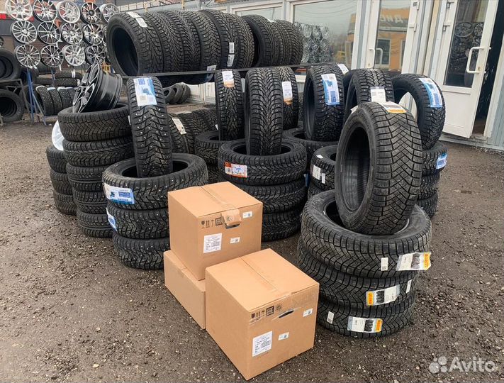 Michelin X-Ice North 4 225/40 R19 93H