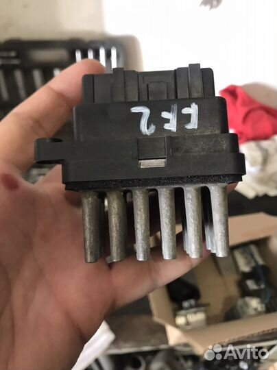 Транзистр печки Ford Focus 2