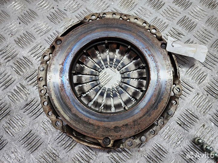 Маховик (демпфер сцепления) для Opel Zafira B