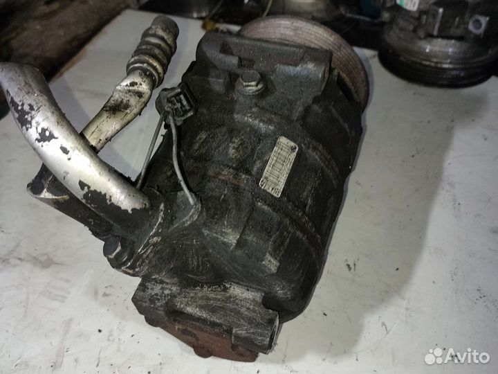 Компрессор кондиционера Renault 2.0 dci M9R