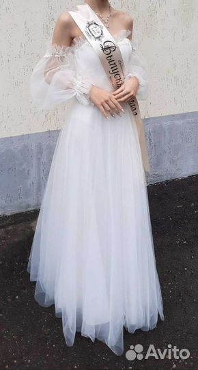 Вечернее платье