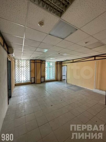 Сдам торговое помещение, 70 м²