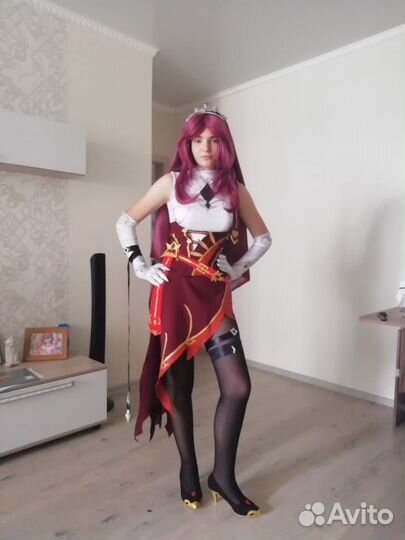 Косплей на Розарию из Геншина