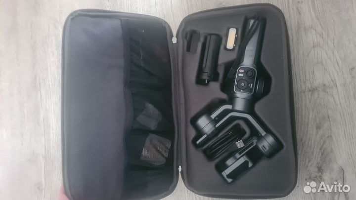 Стабилизатор для телефона Zhiyun smooth 5s combo