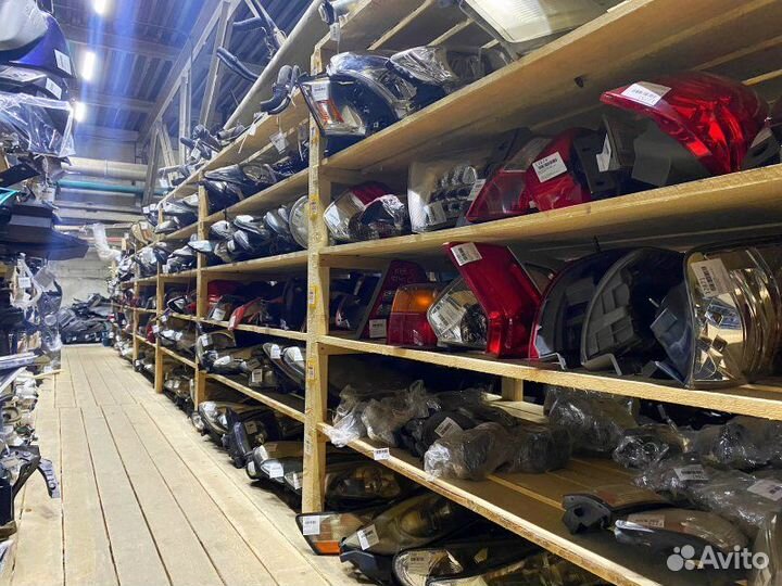 Амортизатор капота Volkswagen Golf 1K1