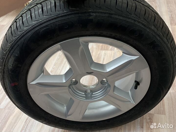 Диск с резиной r15 одна штука