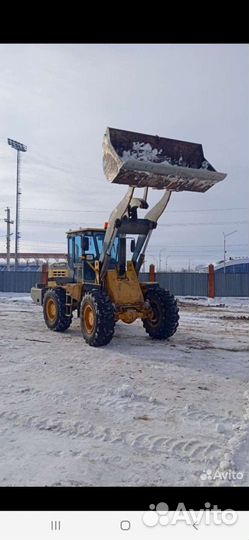 Услуги фронтольного погрузчика