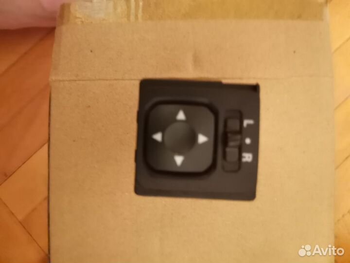 Кнопка управления зеркалами Митсубиси аутлендер 3