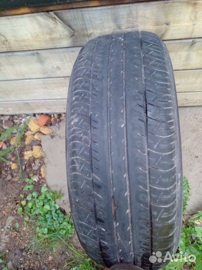 Yokohama dB Decibel E70 225/60 R16