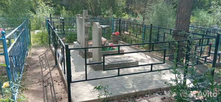 Оградки на кладбище