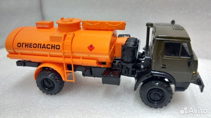 1:43 Камаз-4326 ац