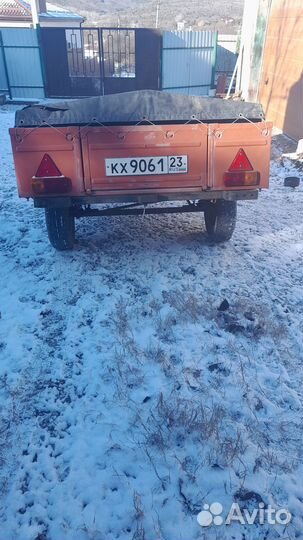 Прицеп легковой бу одноосный