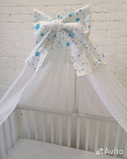 Комплект в детскую кроватку с балдахином