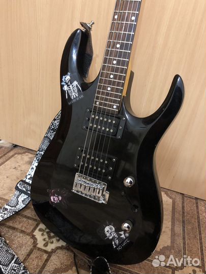 Электрогитара