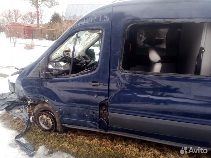 Ford Transit 2.0 МТ, 2015, битый, 210 000 км
