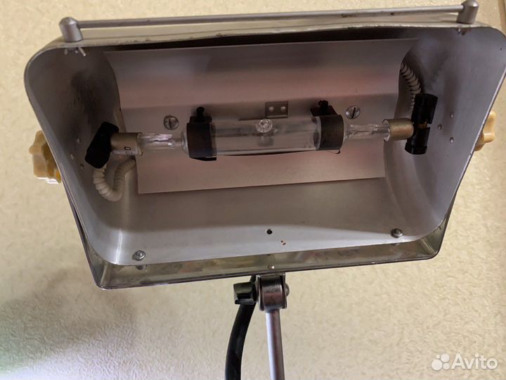 Ультрафиолетовая лампа