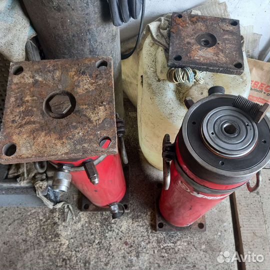 Домкрат гидравлический 100 тонн