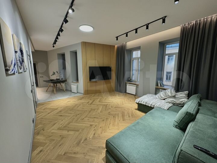 2-к. квартира, 80 м², 5/6 эт.