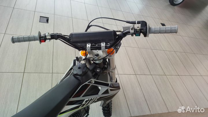 Питбайк Regulmoto five EM 125 куб
