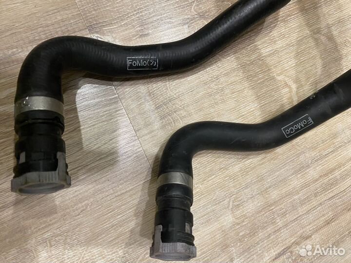 Патрубок отопителя ford