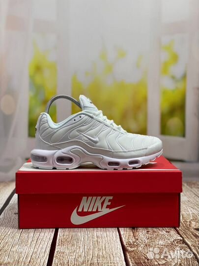 Кроссовки Nike air max tn plus белые (41-45) LUX