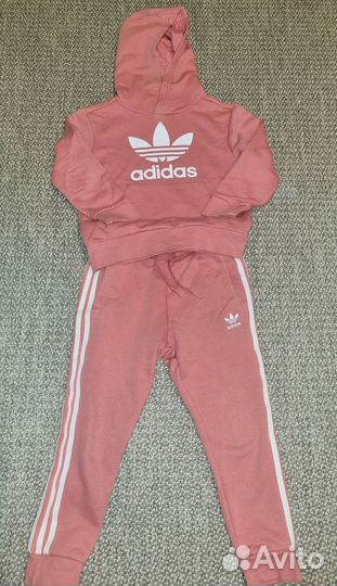 Спортивный костюм adidas 116