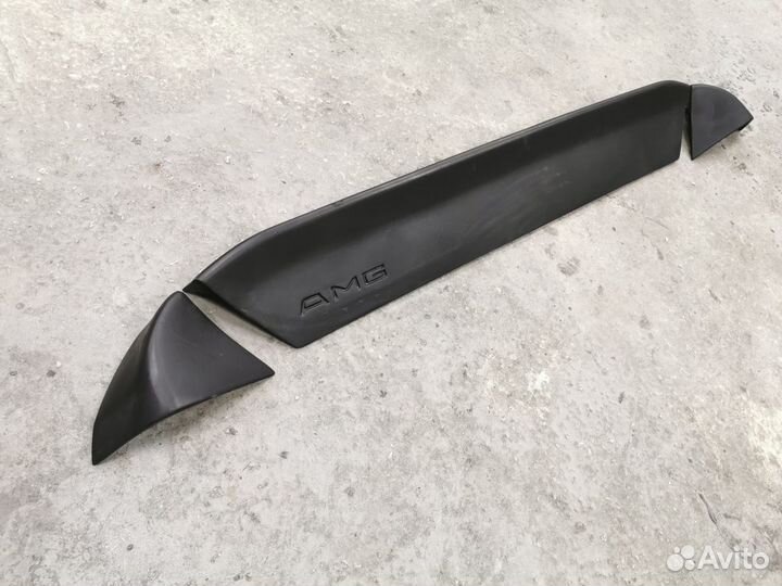 Антикрыло AMG на Mercedes W124 седан
