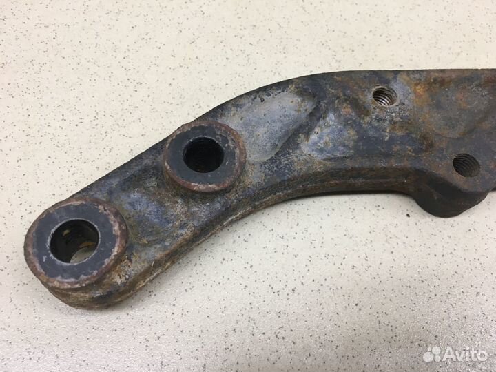 Кронштейн АКПП правый Vitara/Sidekick 1989-1999