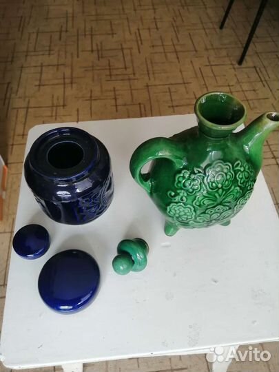 Кувшин старинный и ваза