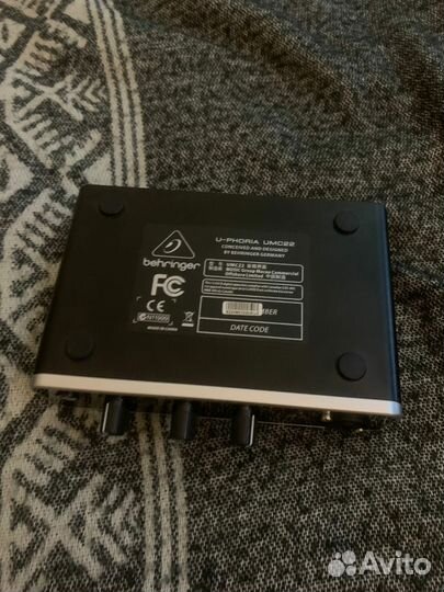 Звуковая карта Behringer UMC22
