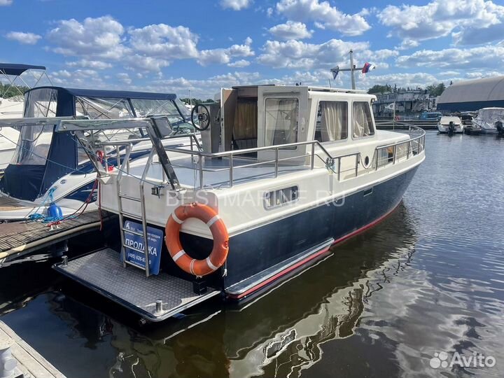 Стальная голландская яхта Tjeukermeer 9.40