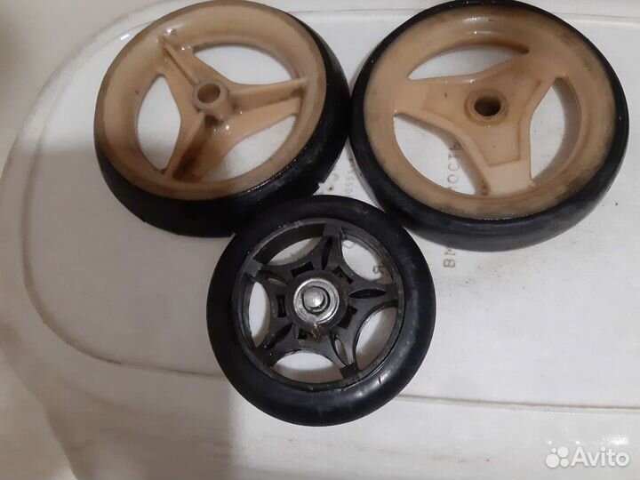 Колесики, 11 см, 14 см, 20 штук, разные