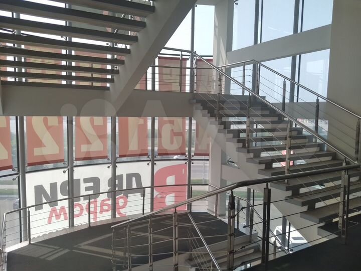 Свободного назначения, 670 м²