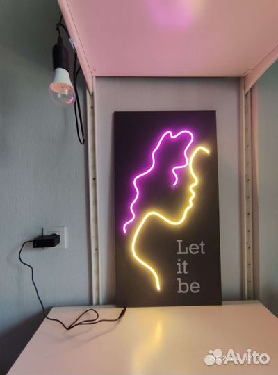 Картина из неона