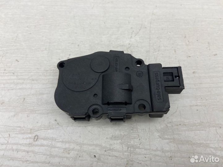 Актуатор печки Bmw 3 F30 LCI B46B20B 2017