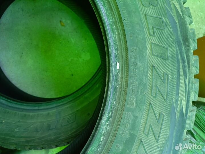 Bridgestone Blizzak DM-V1 255/60 R18 H