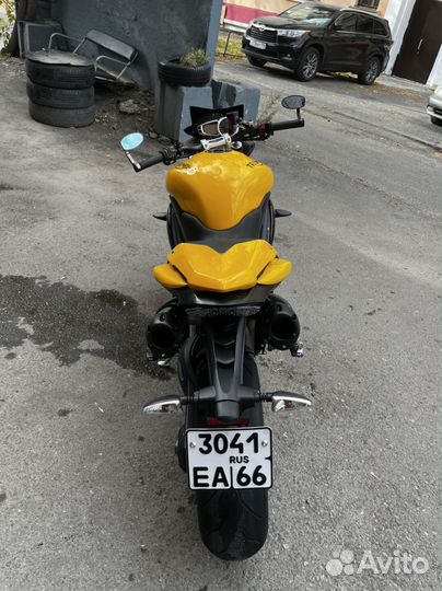 Triumph speed triple 1050r 2016 г.в