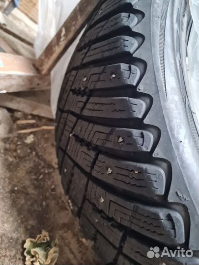 Goodyear UltraGrip Arctic 2 225/50 R17 98