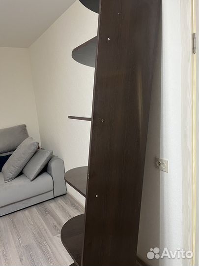 Стеллаж деревянный закрытый