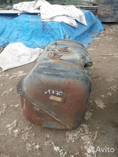 Бак топливный