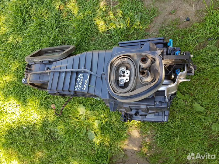 Корпус отопителя салона Volkswagen Jetta 5