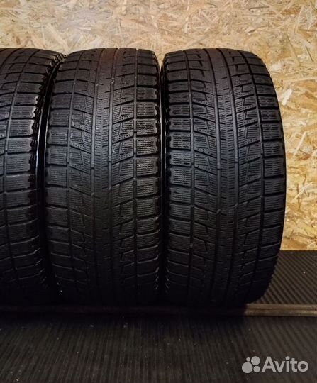 Bridgestone Blizzak Revo2 215/55 R17 93Q