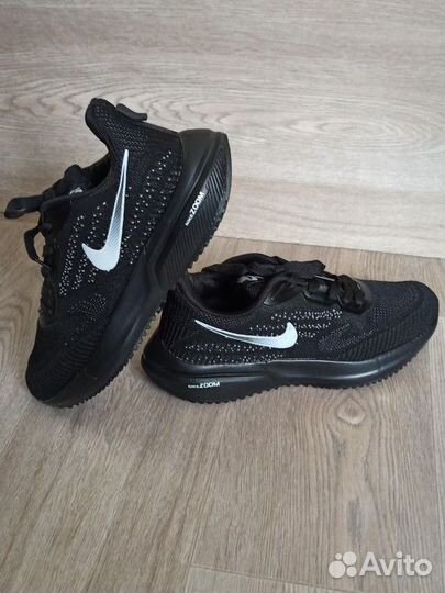 Кроссовки Nike air Zoom 38 р