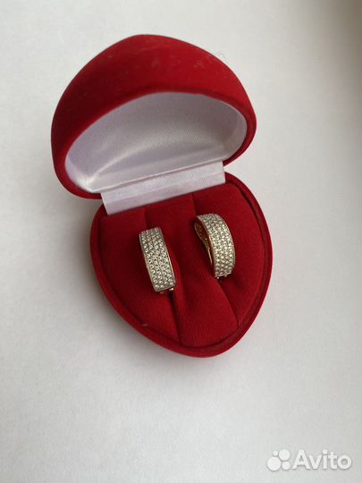 Золотые серьги