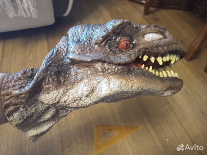 Перчатка Динозавр