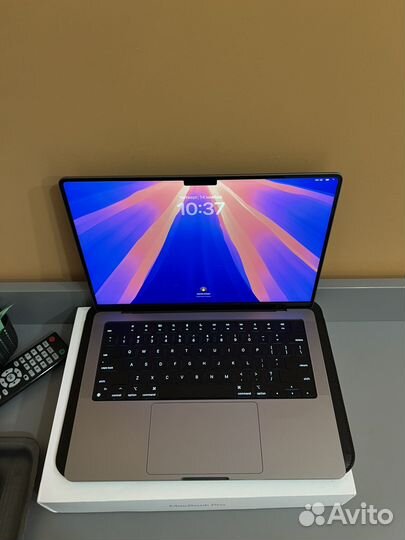 Apple macbook pro 14 m2