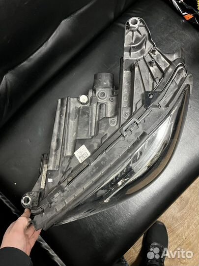 Фара правая Mercedes w213 дорест