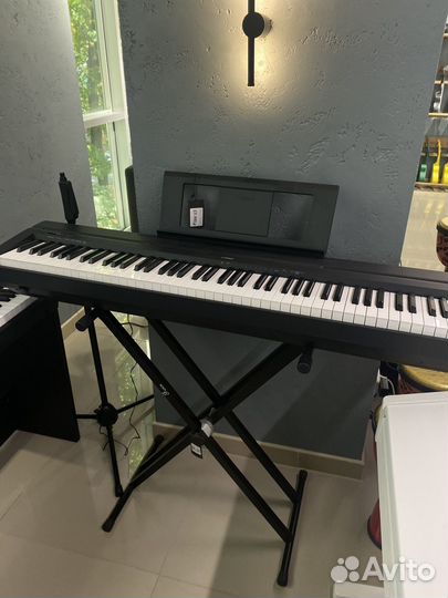 Yamaha P-45B Цифровое пианино